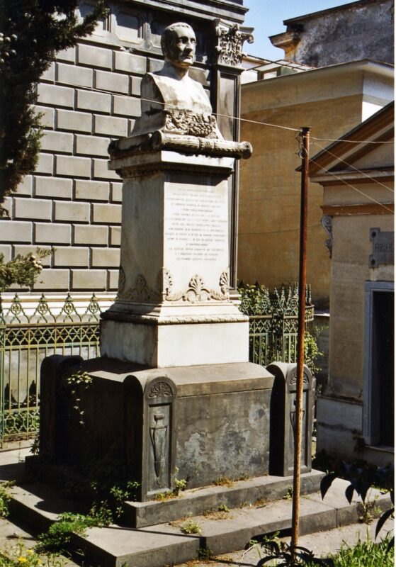 Monumento funebre di Rocco Beneventani